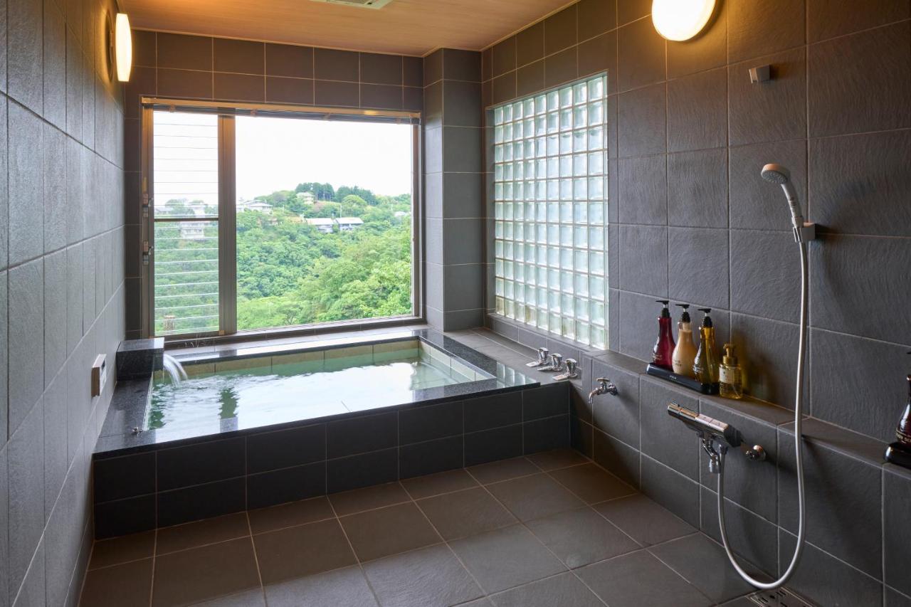 Suite Villa Ocean View Minami-Atami 热海 外观 照片